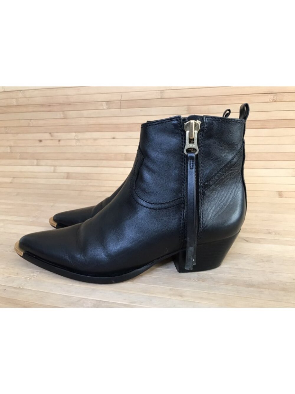 Schutz Black Leather Traci Ankle Boot Gold Tip & Hardware ankle boots bootie 6.5 - Picture 3 of 9